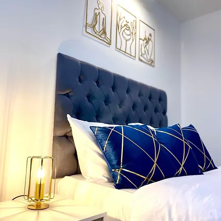 Luxurious 2 Bedroom - Water View And Parking