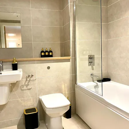 Apartment Luxurious 2 Bedroom - Water View And Parking *