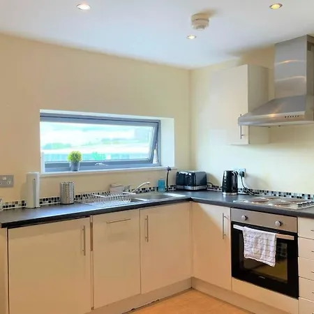 Mosh Hulme Apartmán 4*