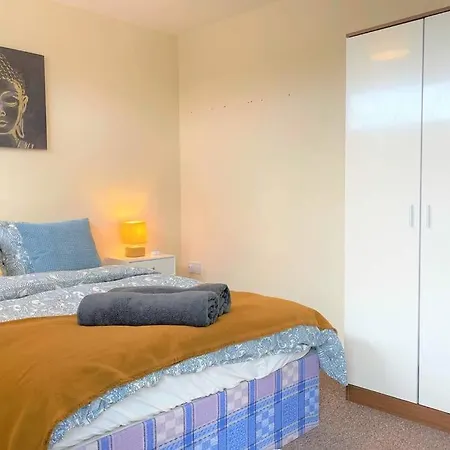 Mosh Hulme 4* Manchester