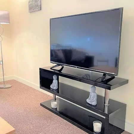 Mosh Hulme Apartmán