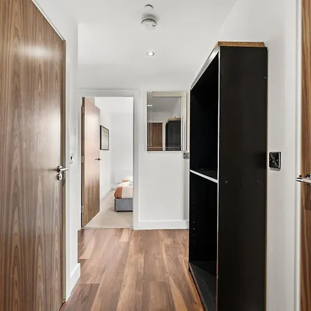 The Artist Abode In - Parking Apartman *