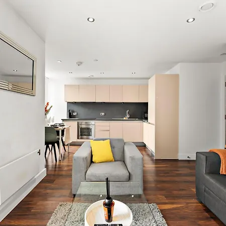 Apartman The Artist Abode In - Parking