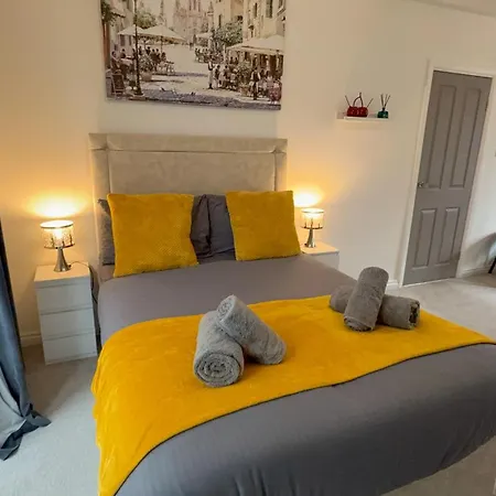 Contractor Stays, Fast Wifi, Free Parking, Work * Μάντσεστερ