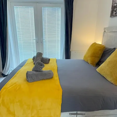 Διαμέρισμα Contractor Stays, Fast Wifi, Free Parking, Work *