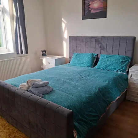 Bella Thorpe Manchester