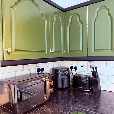 Mvps Snug Urban Hideaway *