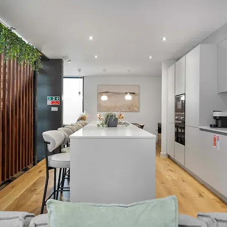 בית נופש West Townhouse By Casacity