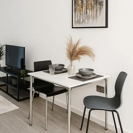 Stylish Centre 1 Bed *