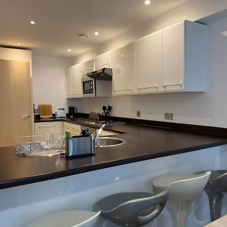 Апартаменты 3 Bed Near Oxford Rd