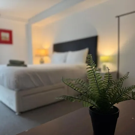 3 Bed Near Oxford Rd Манчестер