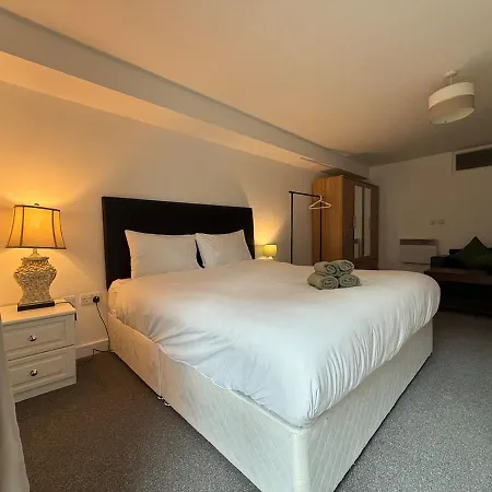 Апартаменты 3 Bed Near Oxford Rd