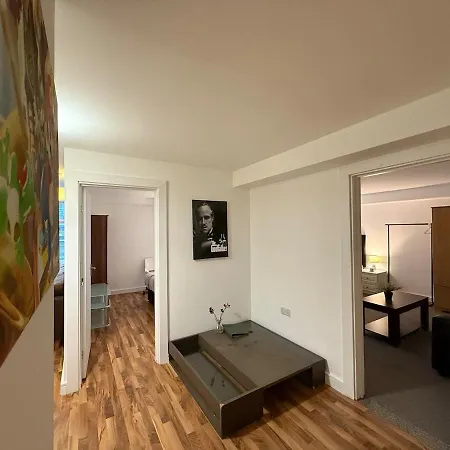 3 Bed Near Oxford Rd Appartement *