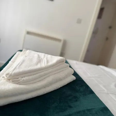 Small And Cozy Getaway مانشستر