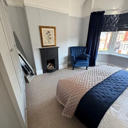 Holiday home Victoria House *