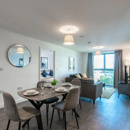 2-bed Flat In Sports Hub - Walk To Mufc & Cricket Апартаменты