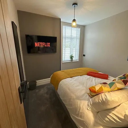 アパート Short Walk To Coop Live And Etihad Stadium