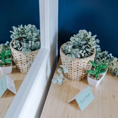 Stunning House By Purestay - 8 Beds With Free Parking Manchester