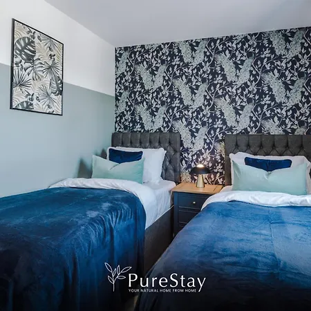 Nyaraló Stunning House By Purestay - 8 Beds With Free Parking *