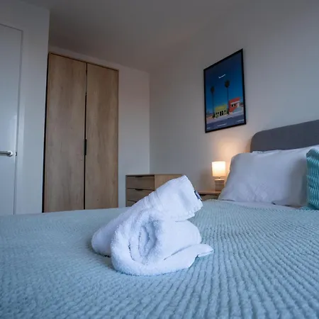 Luxury 2 Bed Penthouse Large Balcony Apartament Manchester