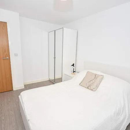 Spacious & Contemporary 1bed