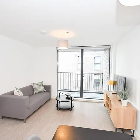 Spacious & Contemporary 1bed