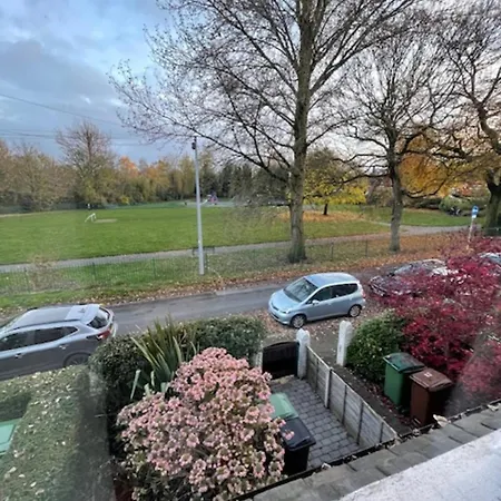 Heaton Chapel Gem: 3bd Victorian Parkside *