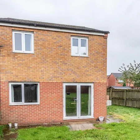 Ferienhaus Chic 4bd Abode - Free Parking - Snooker Manchester