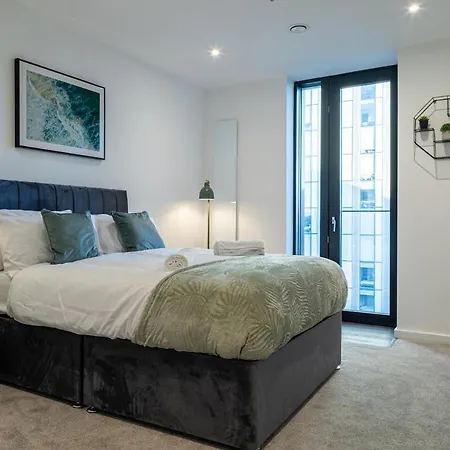 Centre, Ao Arena , With Gym