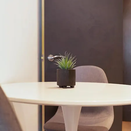 New 2br In Kinetic, Talbot Road Apartment *