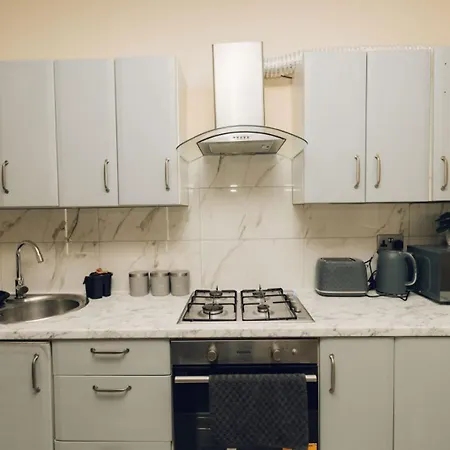 2 Beds Suburb Nestled Nook Appartement Manchester