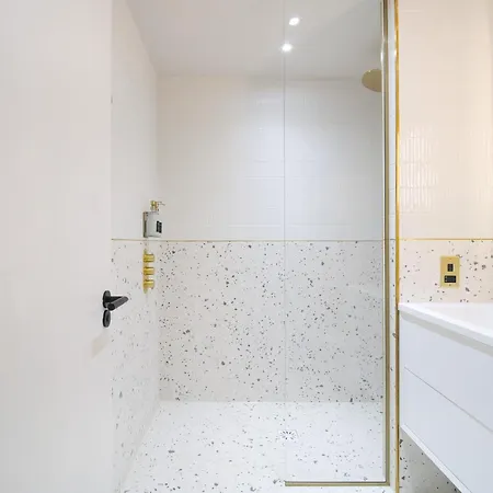 Blanco At The Heim Residences *
