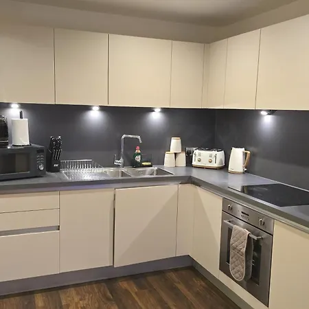 Elegant 2bd & 2ba Centre Luxury With View * Manchester