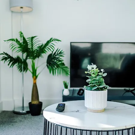 2 Bedroom Penthouse With Balcony By Host A Apartman