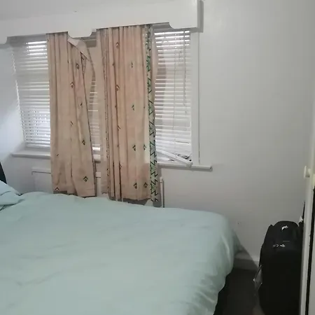 Homestay Cheerful Manchester
