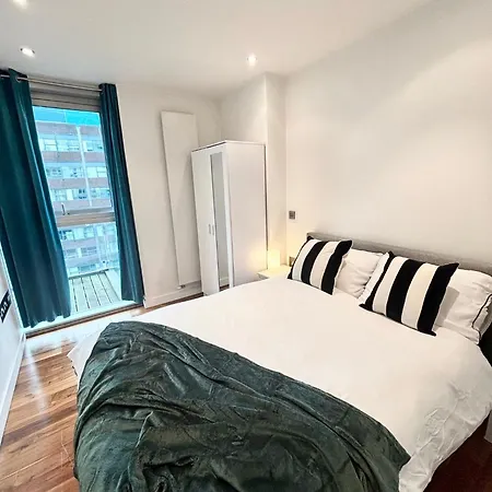 The Lowry River Executive Balcony * Manchester