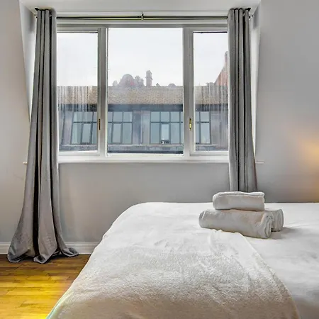 Spacious Penthouse Pass The Keys Апартаменты