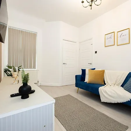 Cozy And Spacious Rest Work And Retreat In *