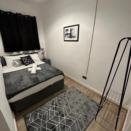 דירה Affordable 2 Bedroom Close To Coop Live And Etihad Stadium