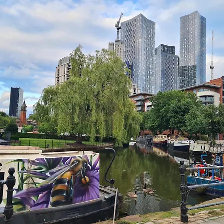 Elegant 2bd & 2ba Centre Luxury With View Lejlighed