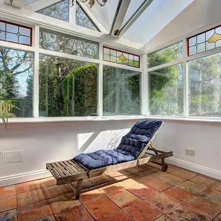 Spacious Victorian Family In Stretford - Pass The Keys Casa de Férias Manchester