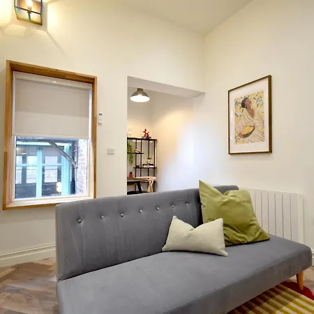 Cityescape - Spacious 1br Duplex Sofabed - Nq Nyaraló Manchester