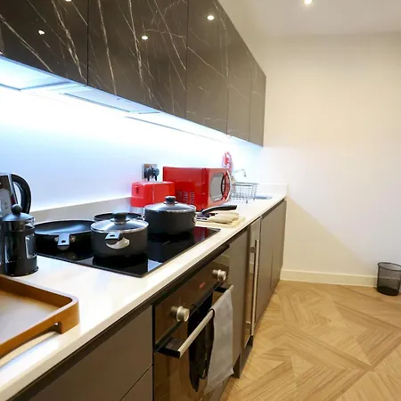 Mill Conversion Flat Mins From Bars Shops - Pass The Keys * Manchester