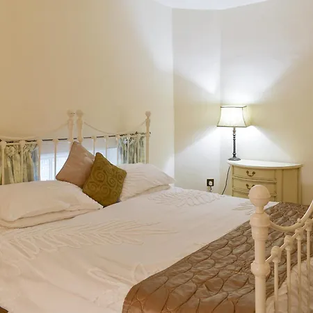 Smithy At Heaton Park Tatil Evi