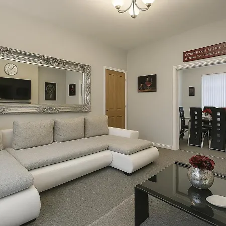 Stunning Home. Free Parking. * Manchester