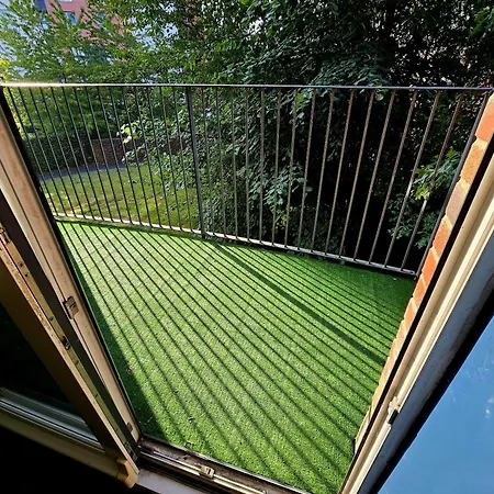 2 Bed With Balcony Private Parking Near Etihad Stadium, Coop Live Апартаменты