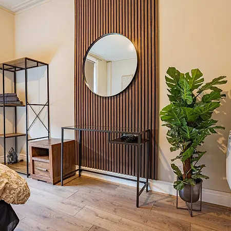 Beautiful Flat - Great Location - Perfect For Long Apartmán Manchester