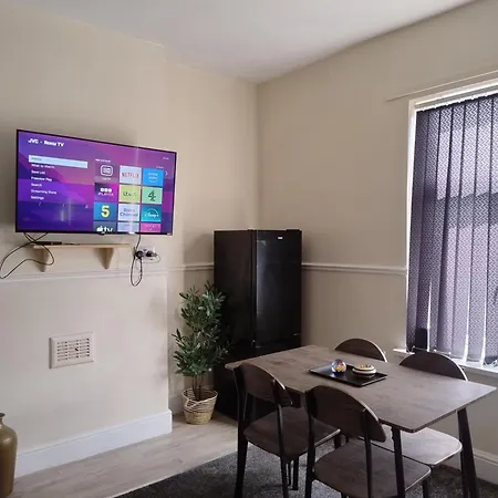 2 Beds Suburb Nestled Nook Манчестер