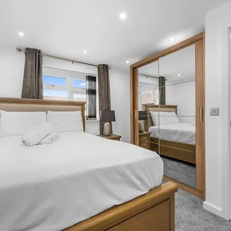 Nyaraló Sleeps 6 By Superhost *