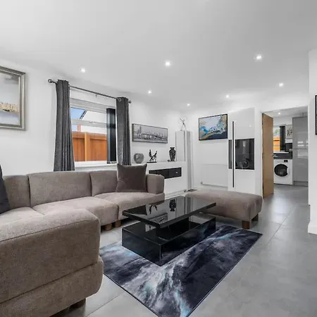 Nyaraló Sleeps 6 By Superhost Manchester